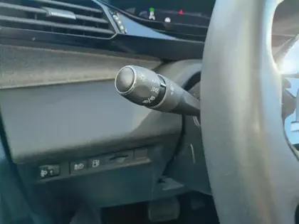 Photo 16 Peugeot 308  SW PHEV 180 e-EAT8 Allure Pack