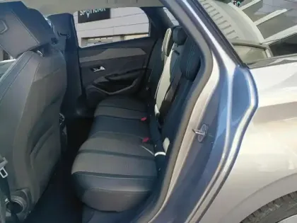 Photo 22 Peugeot 308  SW PHEV 180 e-EAT8 Allure Pack