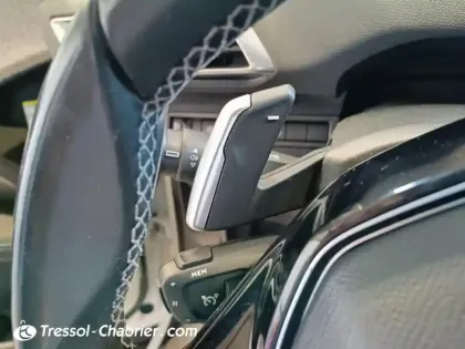 Photo 16 Peugeot 3008  Hybrid 225 e-EAT8 Allure Pack