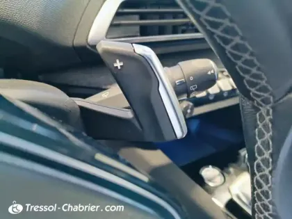 Photo 17 Peugeot 3008  Hybrid 225 e-EAT8 Allure Pack
