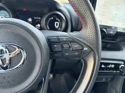 Photo 18 Toyota Yaris  Hybride 116h GR Sport