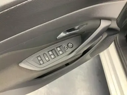 Photo 19 Peugeot 308  BlueHDi 130ch S&S BVM6 Active Pack