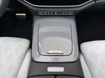 Photo 13 Mercedes Classe E Gén. VI (S214) Ph1 AMG Line+ 5