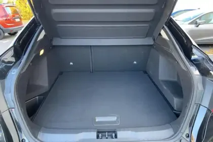 Photo 31 Renault Arkana mild hybrid 140 EDC FAP - 22 Evolution