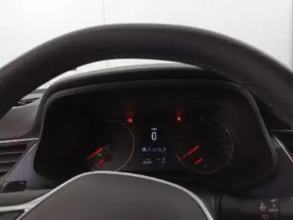 Photo 13 Renault Arkana mild hybrid 140 EDC FAP - 22 Evolution