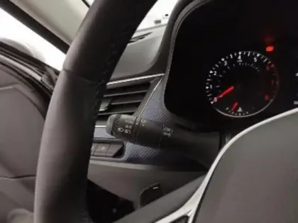 Photo 19 Renault Arkana mild hybrid 140 EDC FAP - 22 Evolution