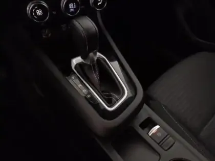 Photo 15 Renault Arkana mild hybrid 140 EDC FAP - 22 Evolution