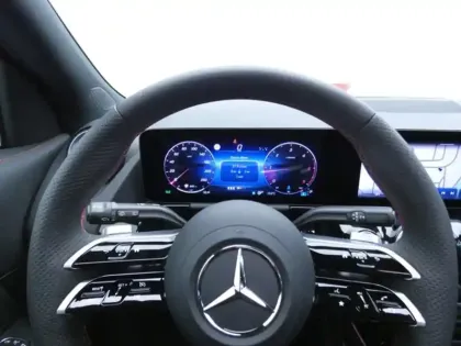 Photo 37 Mercedes GLA 200 d AMG Line