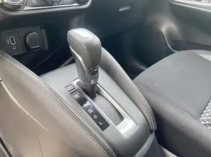 Photo 7 Nissan Micra 1.0 IG-T 100ch N-Connecta Xtronic 2019