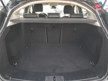 Photo 13 Jaguar E-Pace  D165 MHEV S BVA AWD Sieges cuir GPS Camera Attelage