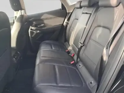 Photo 25 Jaguar E-Pace  D165 MHEV S BVA AWD Sieges cuir GPS Camera Attelage