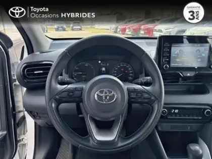 Photo 8 Toyota Yaris  116h Dynamic 5p MY22