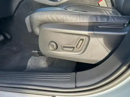 Photo 13 Volvo Xc40  T5 Recharge 180 + 82ch Ultimate DCT 7