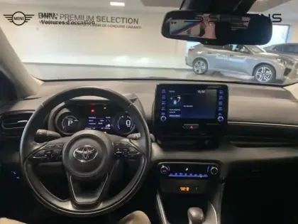 Photo 4 Toyota Yaris  116h Design 5p MY22