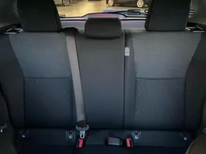 Photo 10 Toyota Yaris  116h Design 5p MY22