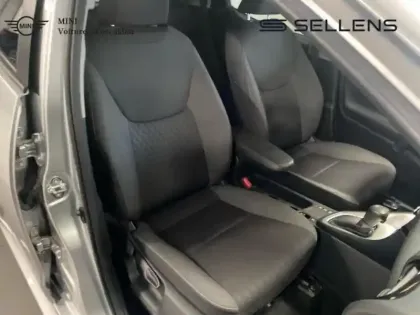 Photo 8 Toyota Yaris  116h Design 5p MY22