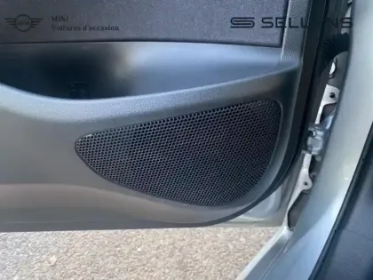 Photo 11 Toyota Yaris  116h Design 5p MY22