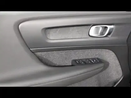 Photo 7 Volvo Ec40  Single 238ch Black Edition