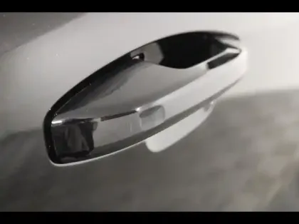 Photo 6 Volvo Ec40  Single 238ch Black Edition