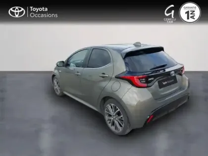 Photo 1 Toyota Yaris  116h Iconic 5p MY22