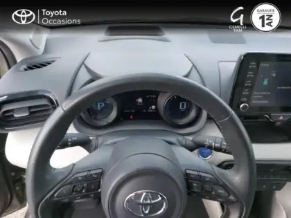 Photo 12 Toyota Yaris  116h Iconic 5p MY22