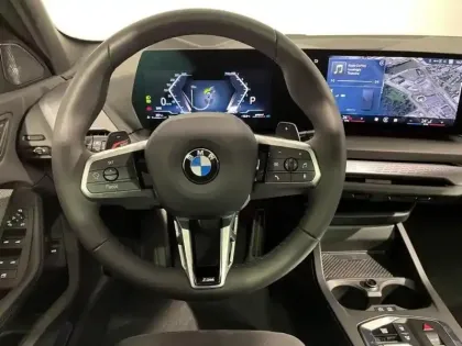 Photo 5 BMW Serie 1 Série 1 120A 170ch M Sport DKG7