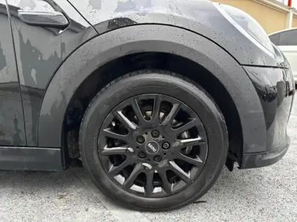 Photo 8 Mini Mini  Cooper 136ch  Essential BVA7