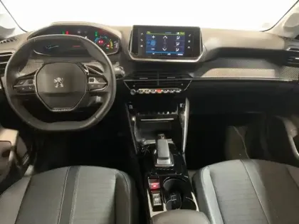 Photo 8 Peugeot 208  e- 136ch Allure