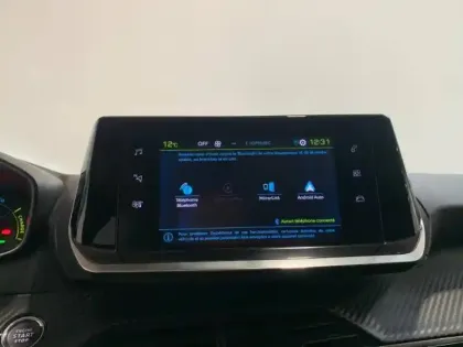 Photo 12 Peugeot 208  e- 136ch Allure