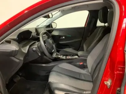 Photo 9 Peugeot 208  e- 136ch Allure