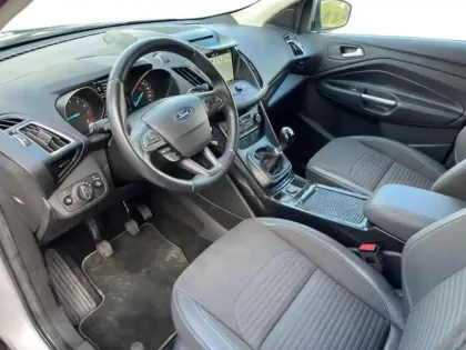 Photo 6 Ford Kuga  1.5 EcoBoost 150ch Stop&Start Titanium 4x2 Euro6.2