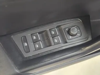 Photo 29 Volkswagen T-roc  1.5 TSI EVO 150ch R-Line DSG7 S&S