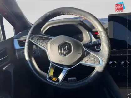 Photo 11 Renault Captur  1.6 E-Tech hybride 145ch RS Line