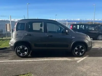 Photo 33 Fiat Panda  1.0 70ch BSG S&S City Cross