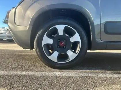 Photo 40 Fiat Panda  1.0 70ch BSG S&S City Cross