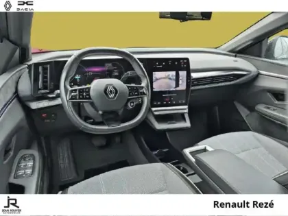 Photo 19 Renault Megane  E-Tech Electric EV60 220ch Techno optimum charge -B