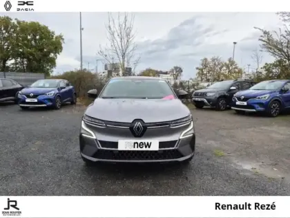 Photo 8 Renault Megane  E-Tech Electric EV60 220ch Techno optimum charge -B