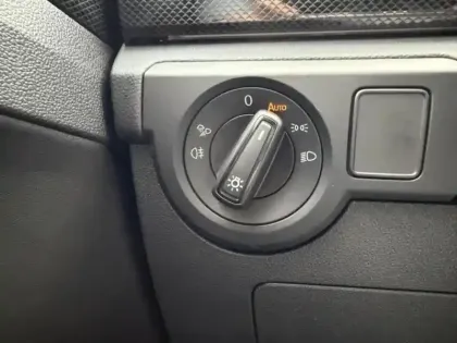 Photo 13 Volkswagen T-cross  1.0 TSI 116ch R-Line Edition DSG7