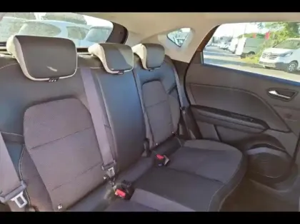 Photo 10 Renault Captur  1.6 E-Tech hybride rechargeable 160ch Intens -21