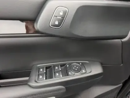 Photo 12 Ford Ranger  2.3 EcoBoost GTDi 281ch Stop&Start Double Cabine Stormtrack 4x4 BVA10