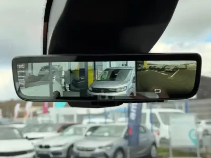 Photo 11 Opel Combo Cargo  M Diesel 130ch automatique Pack Premium Connect