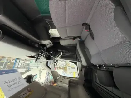 Photo 12 Opel Combo Cargo  M Diesel 130ch automatique Pack Premium Connect