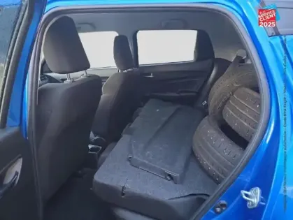 Photo 10 Suzuki Swift  1.2 Dualjet Hybrid 90ch Privilège Euro6d-T GPS Camera