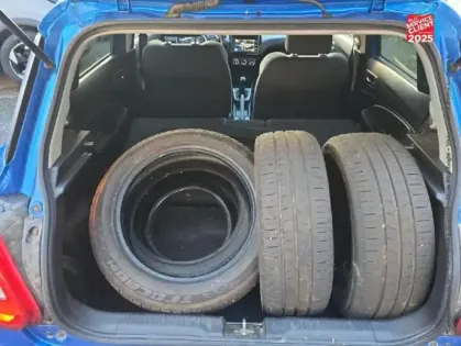 Photo 13 Suzuki Swift  1.2 Dualjet Hybrid 90ch Privilège Euro6d-T GPS Camera