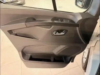 Photo 10 Renault Trafic  Combi L2 2.0 Blue dCi 150ch S&S Intens 9 places