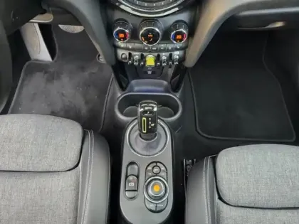 Photo 12 Mini Mini  Cooper SE 184ch Edition Greenwich BVA