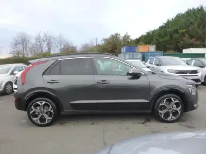 Photo 3 Kia Niro  1.6 GDi 138ch HEV Premium DCT6
