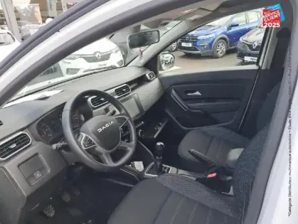 Photo 14 Dacia Duster  1.5 Blue dCi 115ch  Journey + 4x2