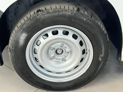 Photo 9 Peugeot Partner  Standard 650kg BlueHDi 75ch Premium 4cv (9999?ht)