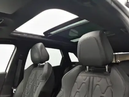 Photo 36 Peugeot 3008  Hybrid 225 e-EAT8